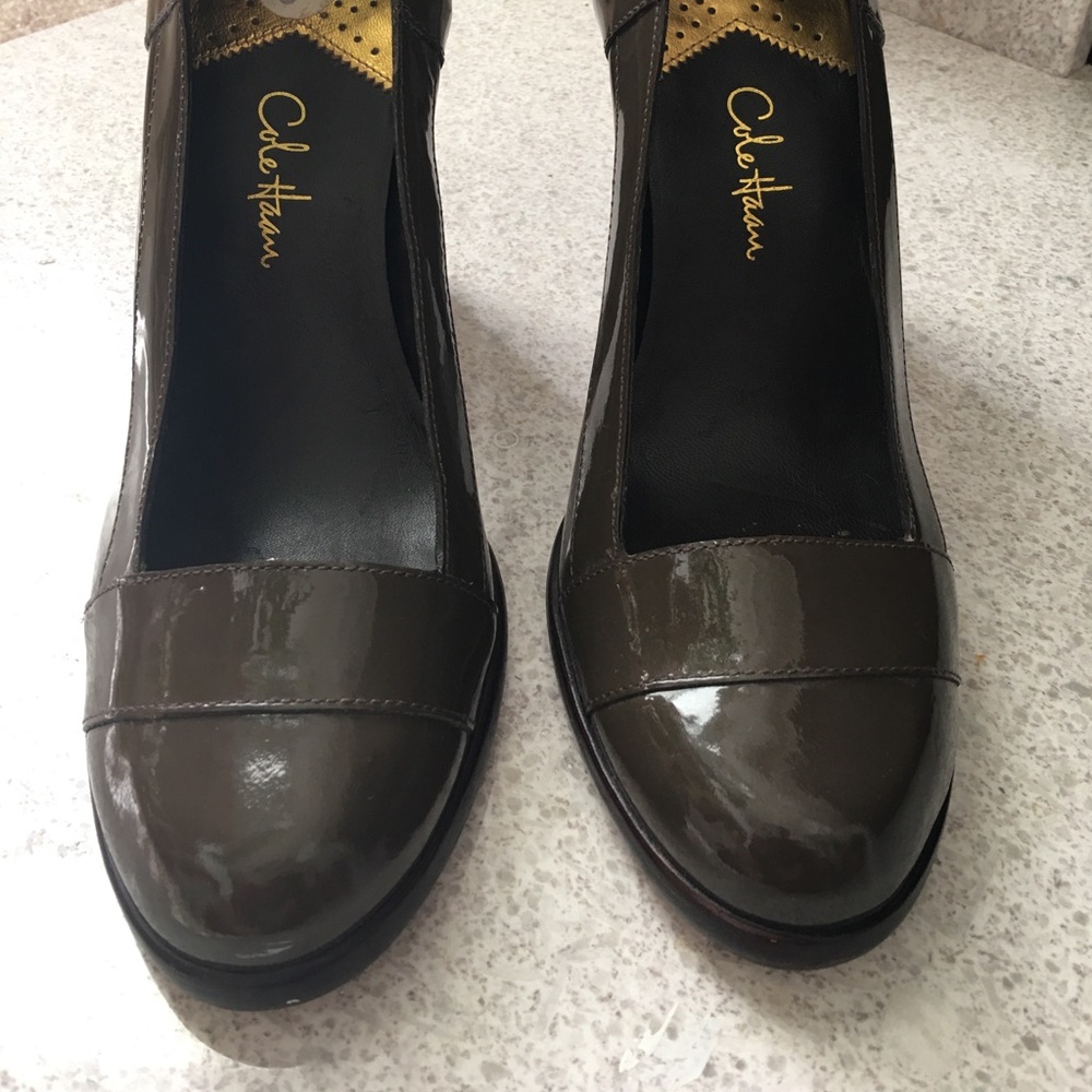 Cole Haan Olive Green Patent Block Heel Pumps - Picture 4 of 8
